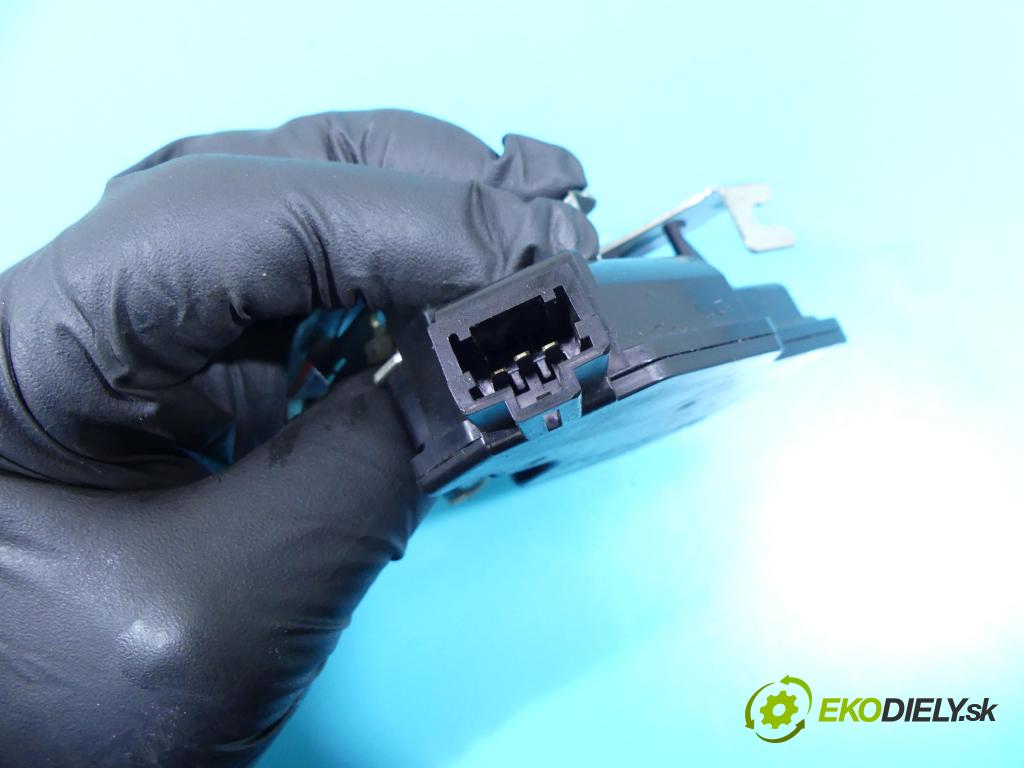Honda Civic VIII 2006-2011 1.8 16V 140 hp automatic 103 kW 1799 cm3 4- zámek kufrových dveří zadní