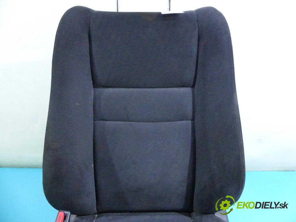 Honda Civic VIII 2006-2011 1.8 16V 140 hp automatic 103 kW 1799 cm3 4- Sedadlo levý  (Sedačky, sedadla)