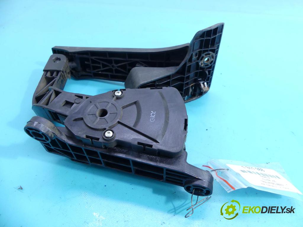 Hyundai Ix35 2.0 16v 163 HP manual 120 kW 1998 cm3 5- pedále GKZ0107A-2S100 (Pedále)