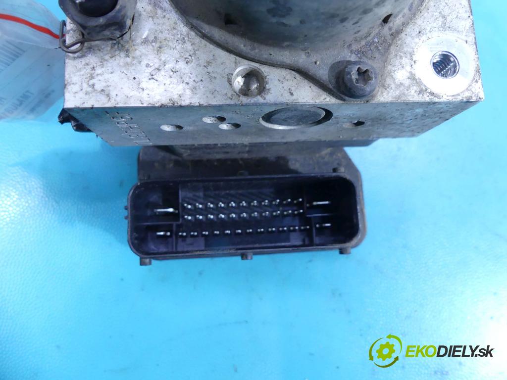 Hyundai Ix35 2.0 16v 163 HP manual 120 kW 1998 cm3 5- čerpadlo abs 5WY7F03G (Pumpy ABS)