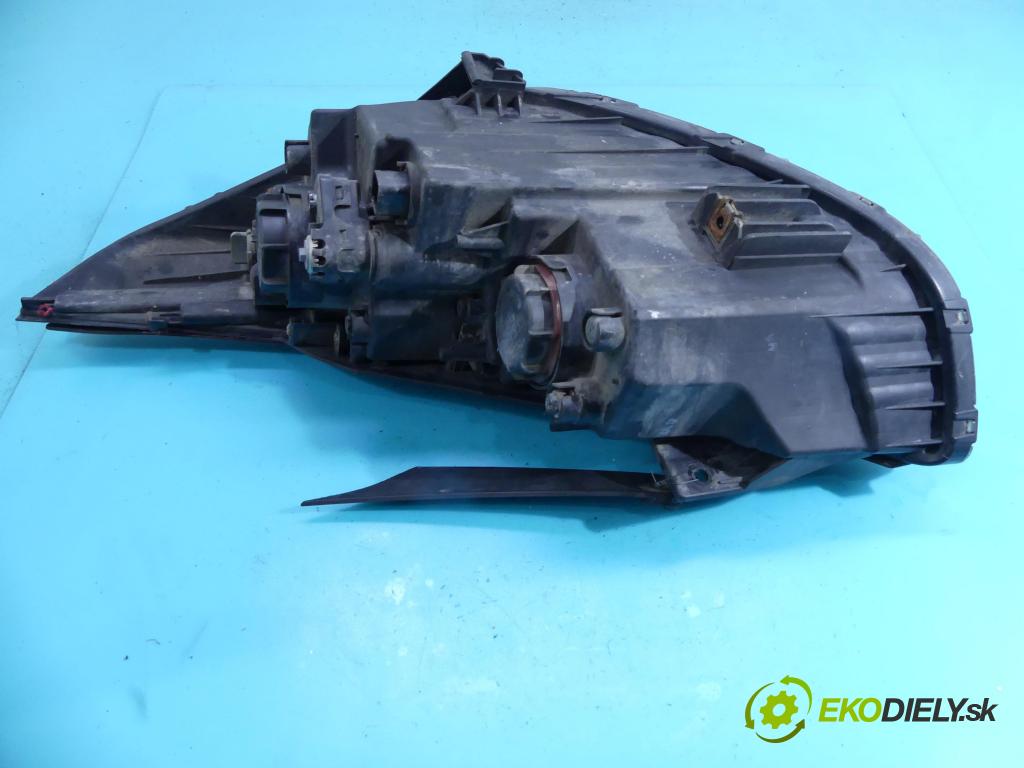 Hyundai Ix35 2.0 16v 163 HP manual 120 kW 1998 cm3 5- Reflektor: pravý 92102-2Y (Pravé)