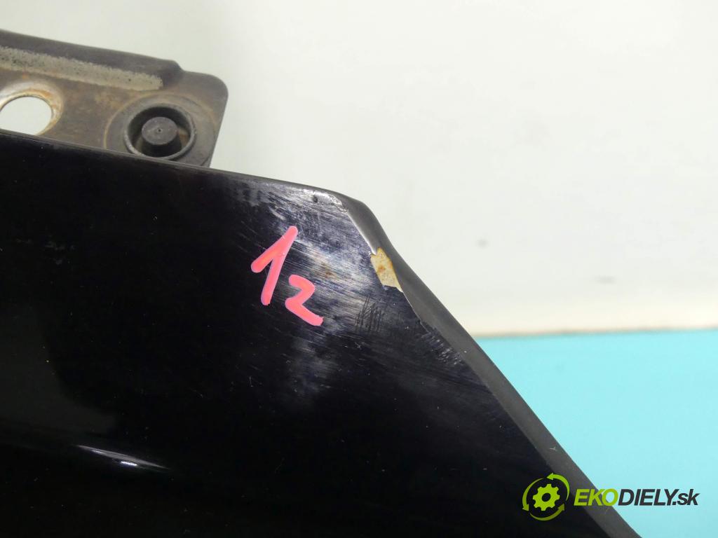 Hyundai Ix35 2.0 16v 163 hp manual 120 kW 1998 cm3 5- blatnik přední pravý