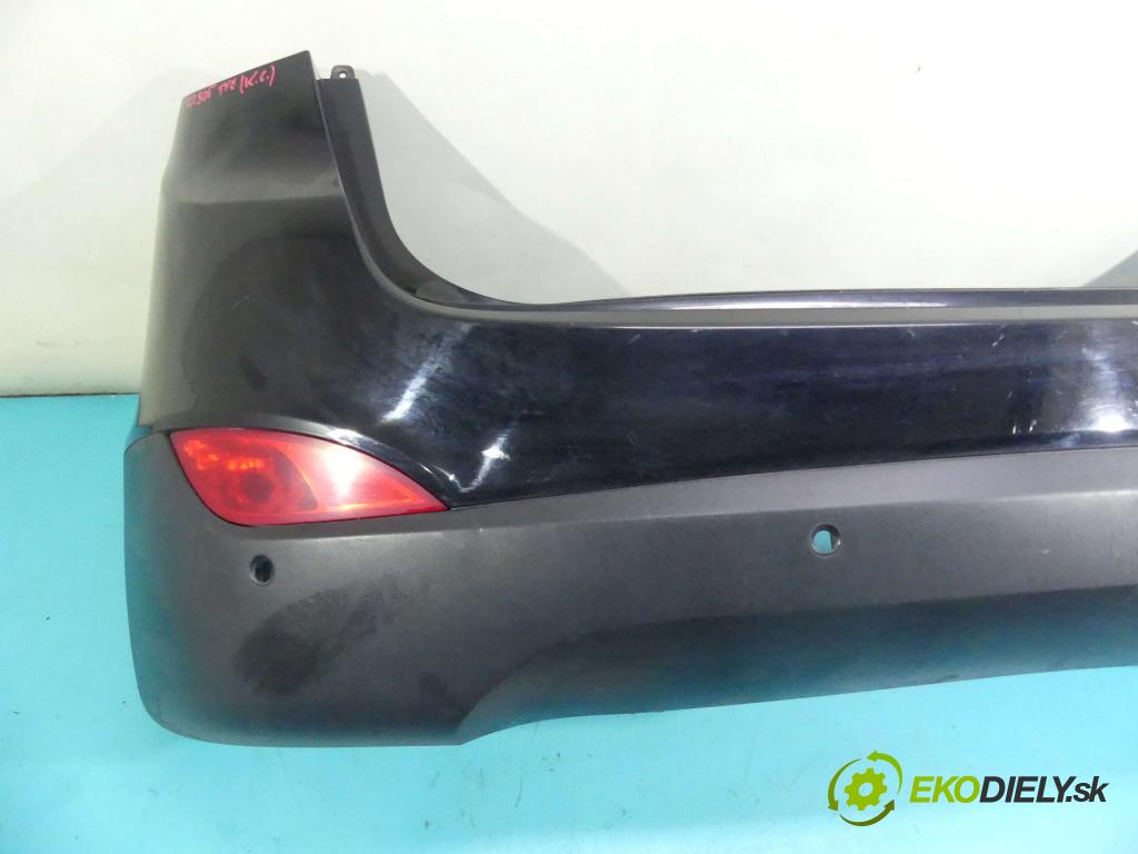 Hyundai Ix35 2.0 16v 163 HP manual 120 kW 1998 cm3 5- nárazník zadné  (Kľučka dverí ostatné)