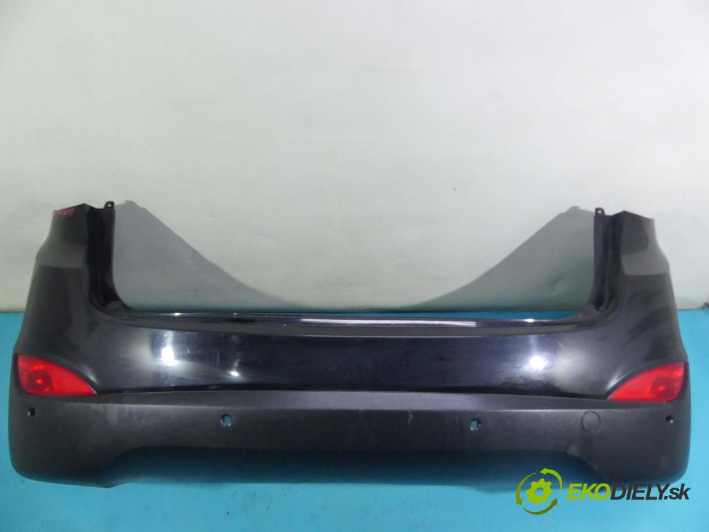 Hyundai Ix35 2.0 16v 163 HP manual 120 kW 1998 cm3 5- nárazník zadné  (Kľučka dverí ostatné)