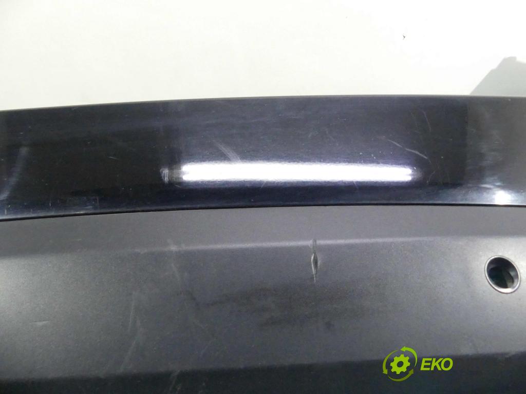 Hyundai Ix35 2.0 16v 163 HP manual 120 kW 1998 cm3 5- nárazník zadné  (Kľučka dverí ostatné)