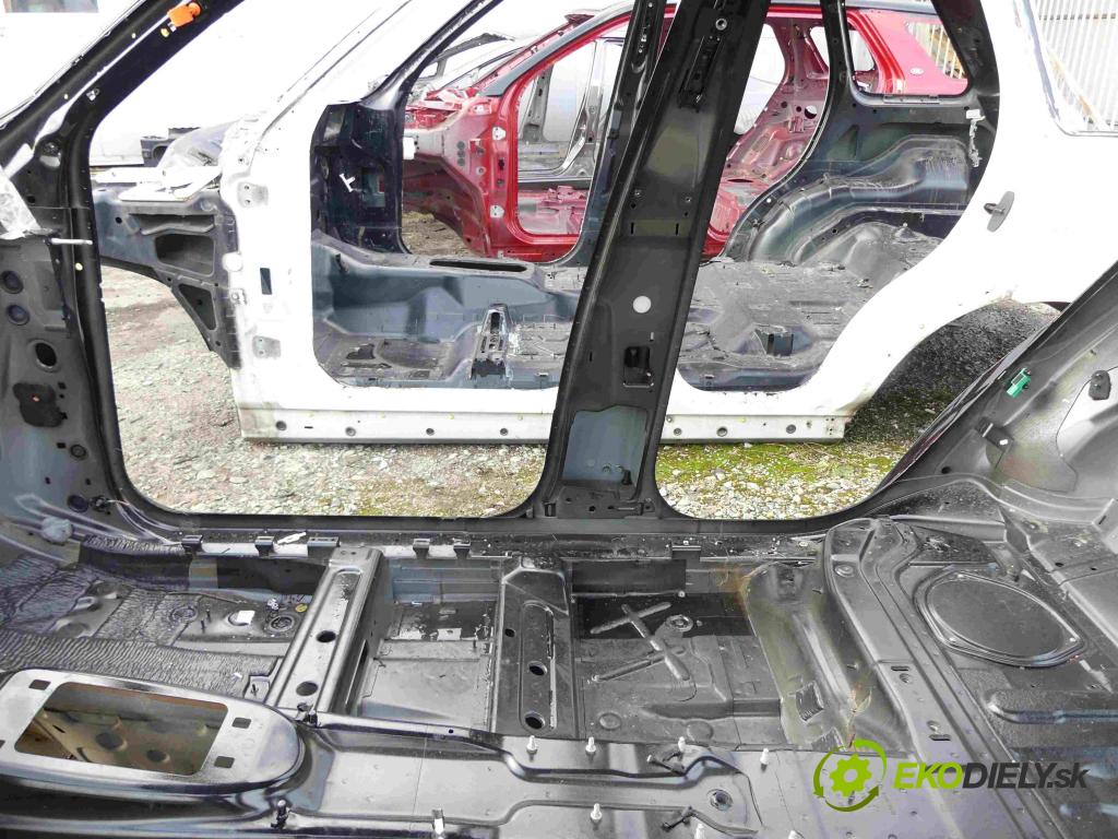 Audi Q5 2008-2016 2.0 tdi 170 hp automatic 125 kW 1968 cm3 5- práh pravý  (Ostatní)