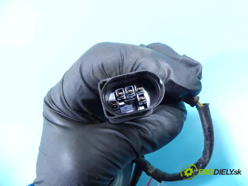 Vw Bora 1.6 16v 105 HP manual 77 kW 1598 cm3 4- Sonda lambda 036906262C (Lambda sondy)