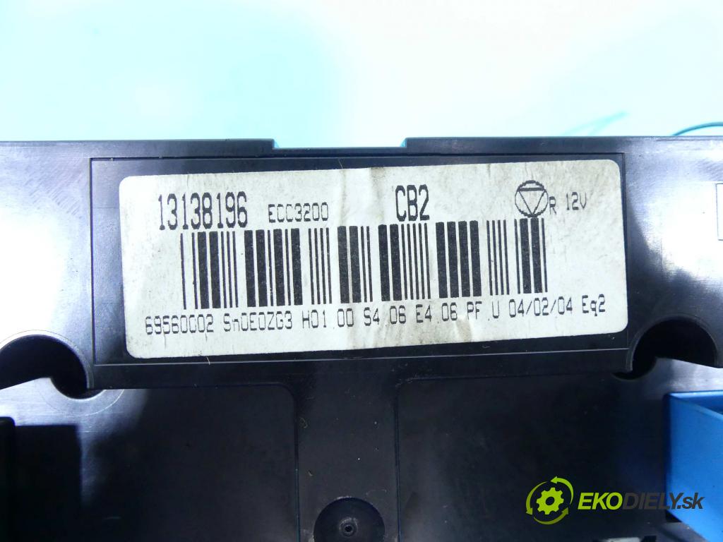 Opel Signum 3.0 cdti 177 HP manual 130 kW 2959 cm3 5- panel kúrenia 13138196