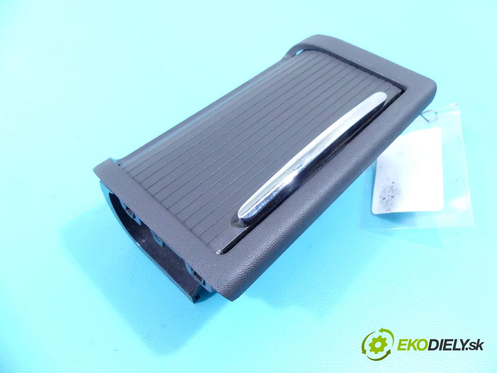 Opel Signum 3.0 cdti 177 HP manual 130 kW 2959 cm3 5- Rukojeť: na nápoje: 24423418 (Úchyty, držiaky na nápoje)