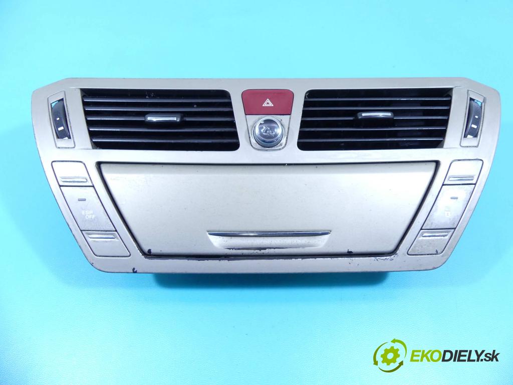 Citroen C4 Grand picasso I 2006-2013 2.0 hdi 136 HP automatic 100 kW 1997 cm3 5- Mřížka: kúrenia stredová 9683265580 (Mriežky kúrenia (fukáre))