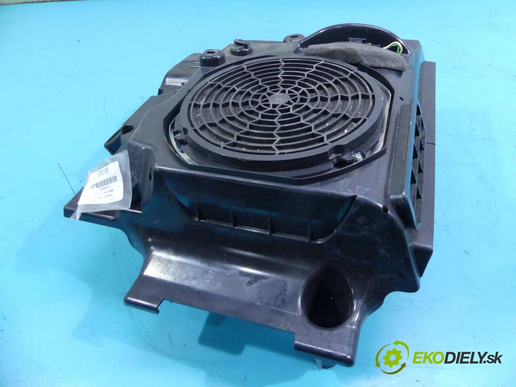 Citroen C4 Grand picasso I 2006-2013 2.0 hdi 136 HP automatic 100 kW 1997 cm3 5- Subwoofer: 9654821380 (Audio zariadenia)