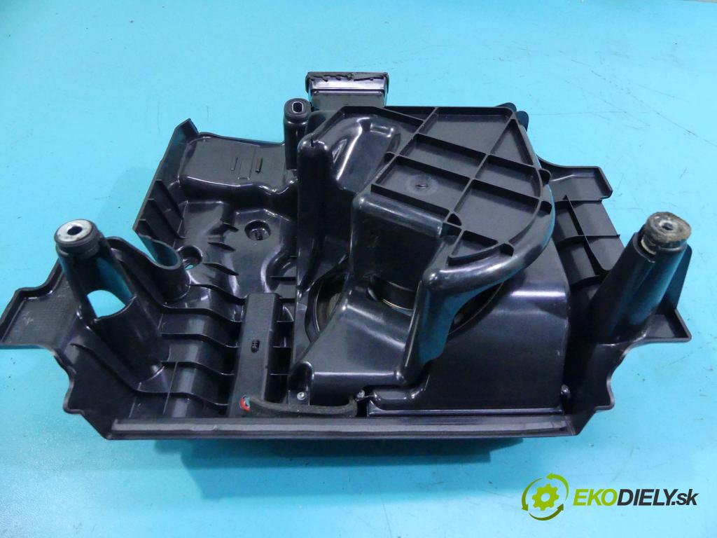 Citroen C4 Grand picasso I 2006-2013 2.0 hdi 136 HP automatic 100 kW 1997 cm3 5- Subwoofer: 9654821380 (Audio zariadenia)