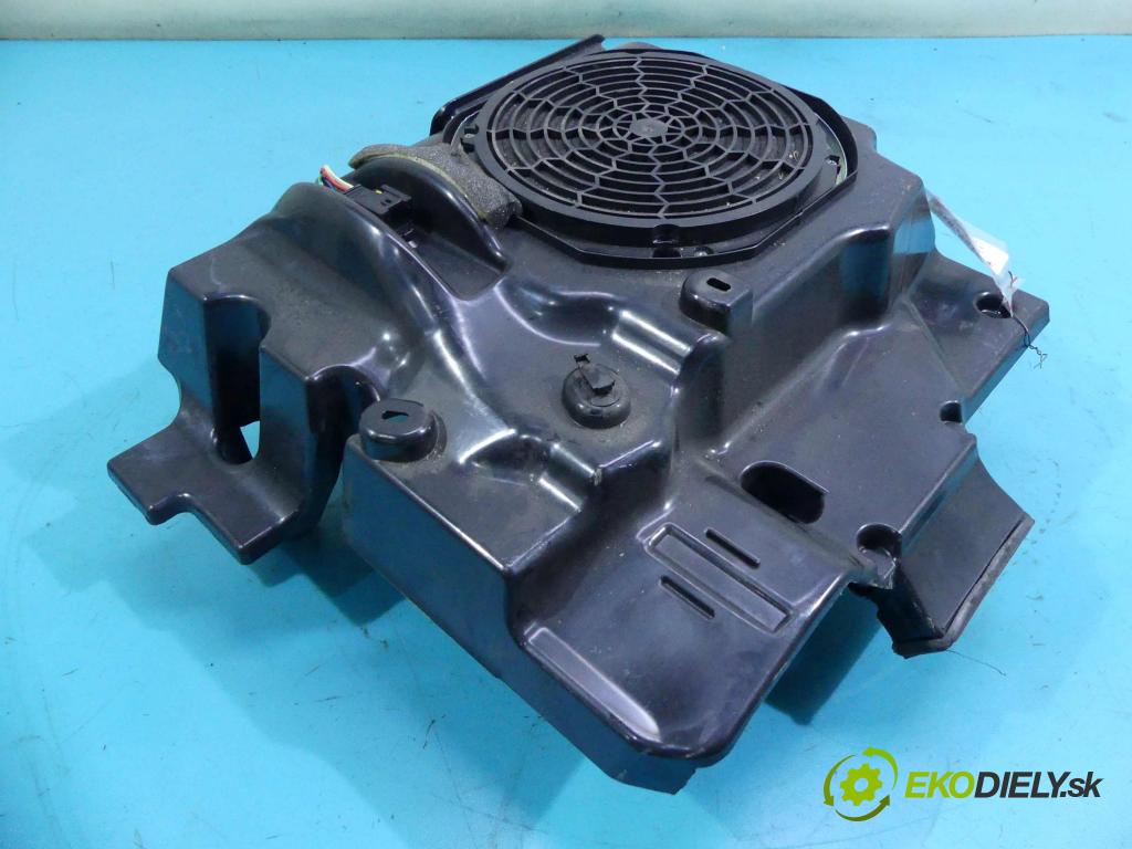 Citroen C4 Grand picasso I 2006-2013 2.0 hdi 136 HP automatic 100 kW 1997 cm3 5- Subwoofer: 9654821380 (Audio zariadenia)