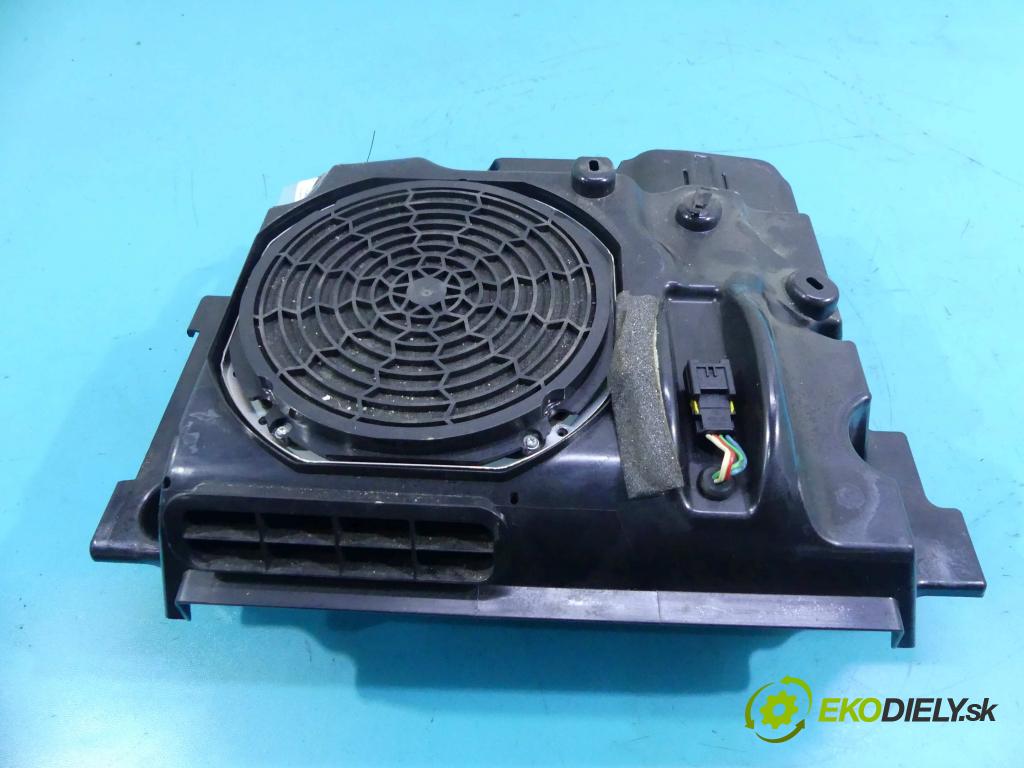 Citroen C4 Grand picasso I 2006-2013 2.0 hdi 136 HP automatic 100 kW 1997 cm3 5- Subwoofer: 9654821380 (Audio zariadenia)