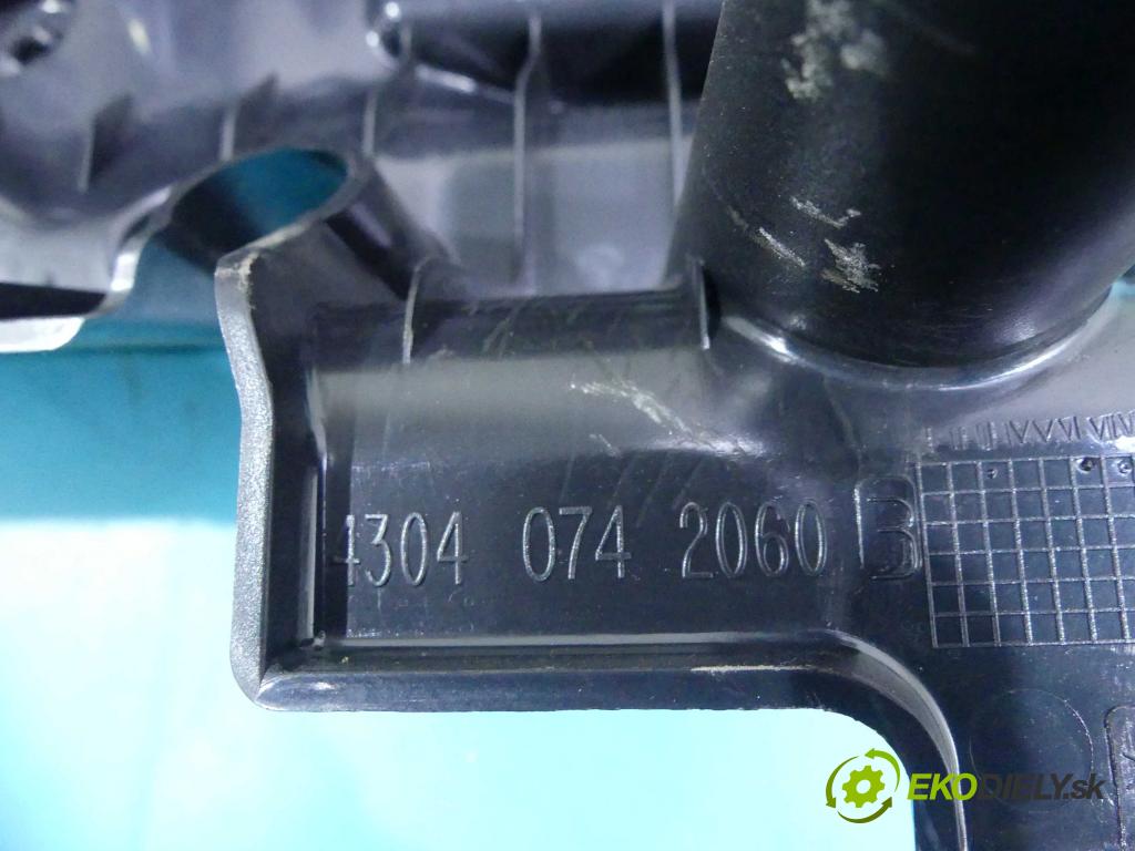 Citroen C4 Grand picasso I 2006-2013 2.0 hdi 136 HP automatic 100 kW 1997 cm3 5- Subwoofer: 9654821380 (Audio zariadenia)