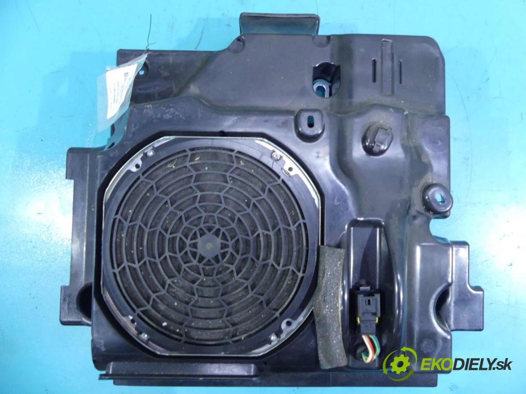 Citroen C4 Grand picasso I 2006-2013 2.0 hdi 136 HP automatic 100 kW 1997 cm3 5- Subwoofer: 9654821380 (Audio zariadenia)