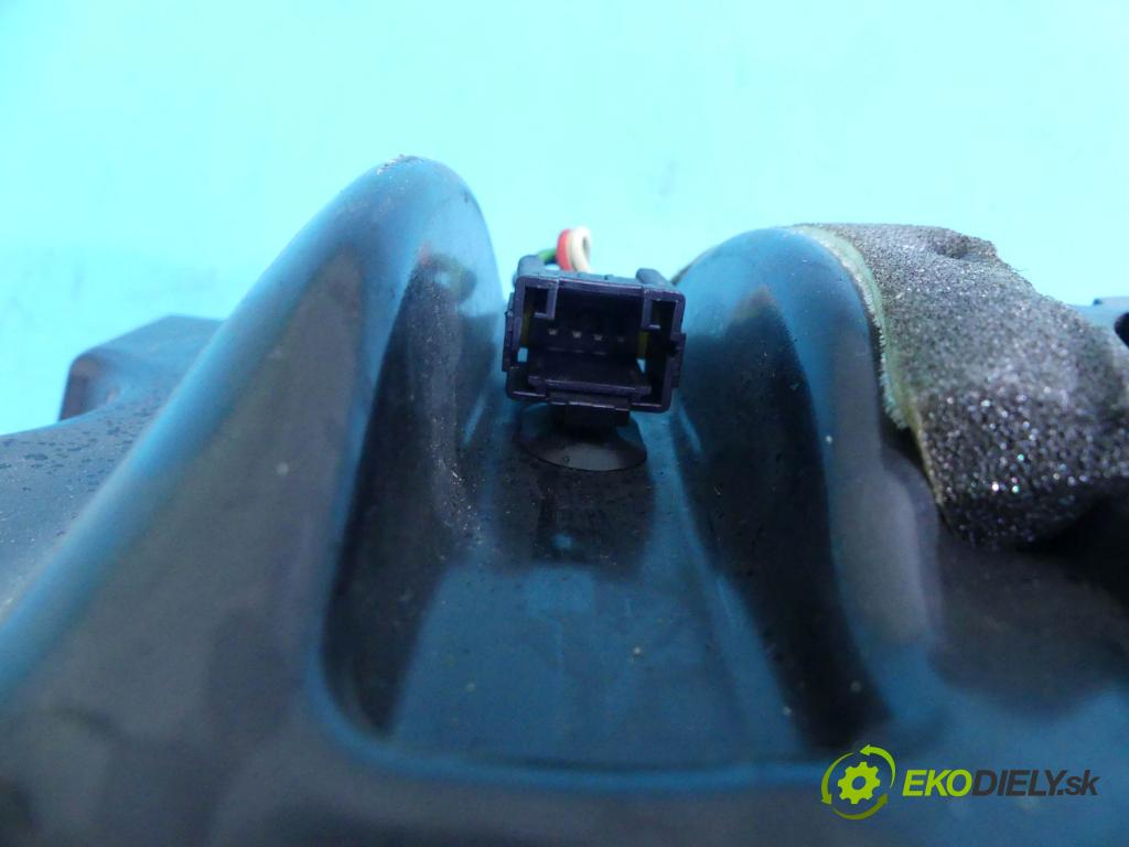 Citroen C4 Grand picasso I 2006-2013 2.0 hdi 136 HP automatic 100 kW 1997 cm3 5- Subwoofer: 9654821380 (Audio zariadenia)