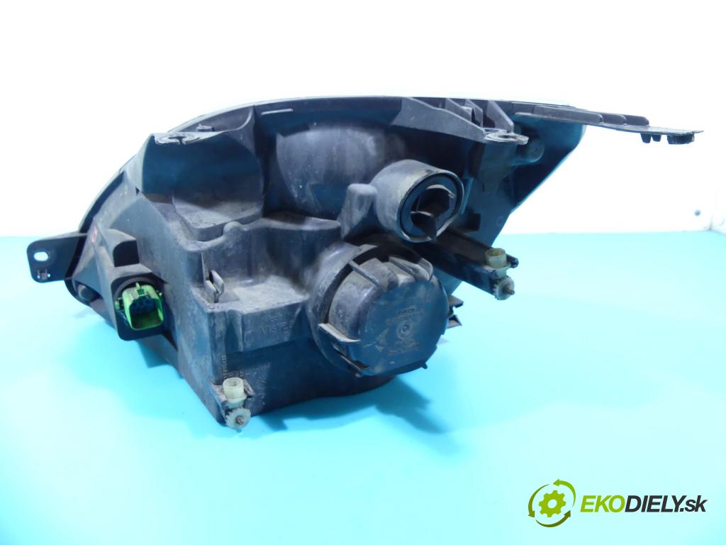 Ford Fiesta Mk6 2002-2008 1.3 69KM manual 51 kW 1299 cm3 3- Reflektor: pravý  (Pravé)