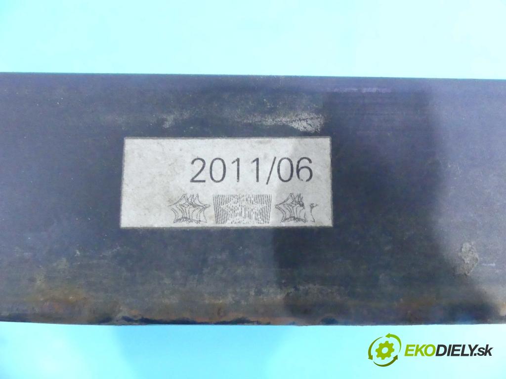 Vw Golf II 1983-1992 1.3 54 HP manual 40 kW 1272 cm3 5- chladič voda:  (Chladiče vody)