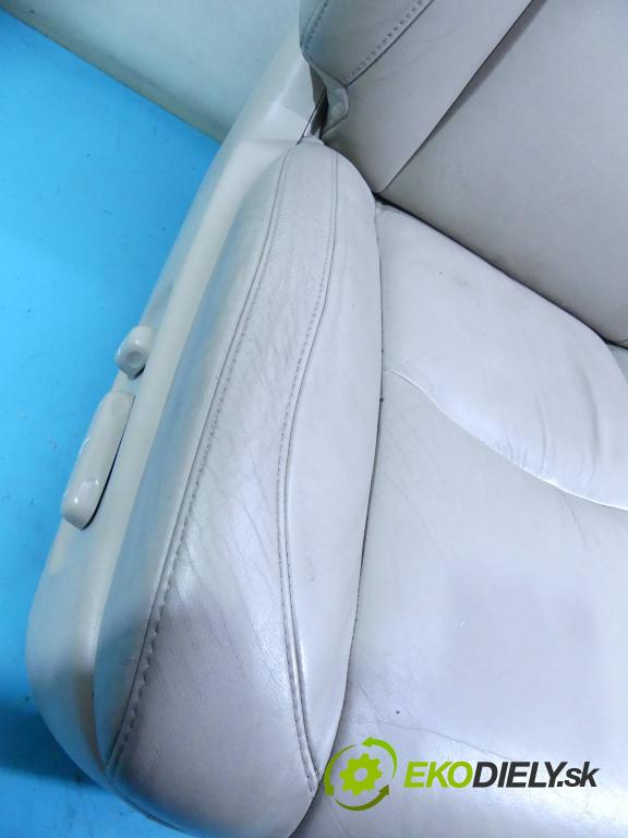 Lexus RX II 2003-2008 3.3 V6 232KM automatic 171 kW 3302 cm3 5- Sedačka pravý  (Sedačky, sedadlá)