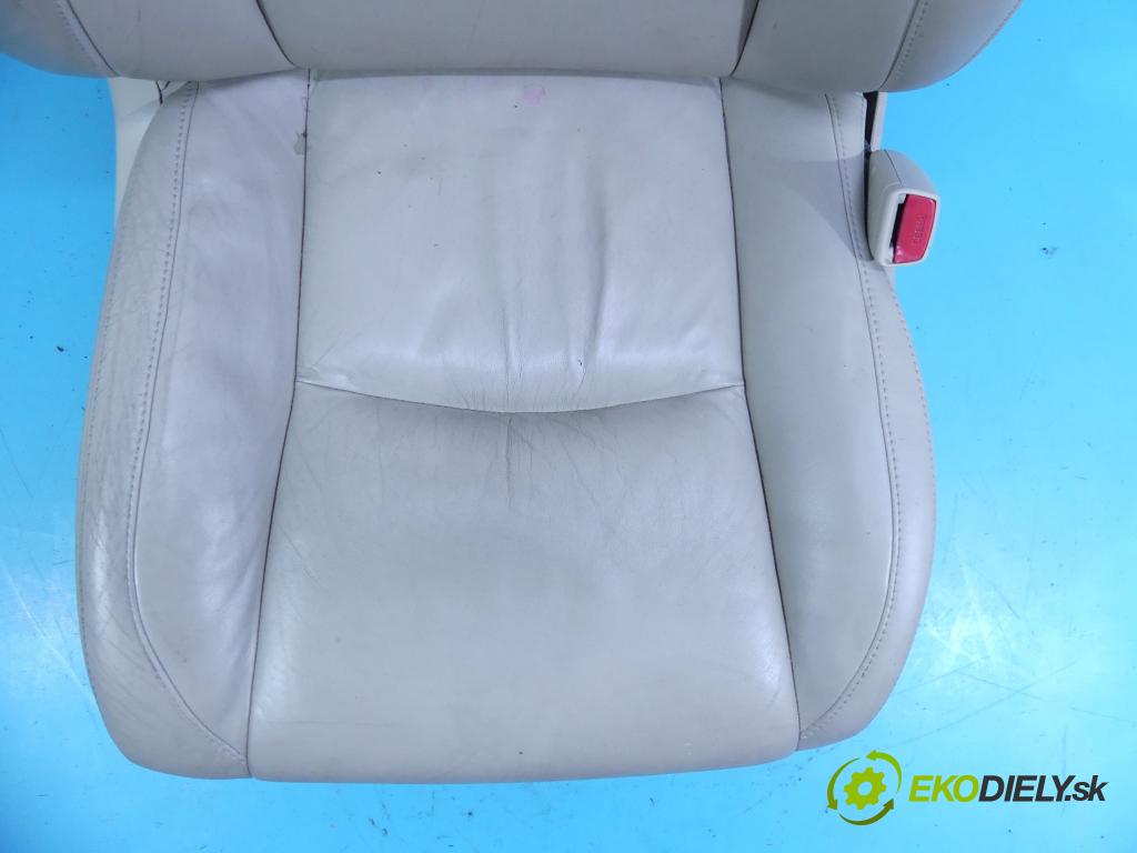 Lexus RX II 2003-2008 3.3 V6 232KM automatic 171 kW 3302 cm3 5- Sedačka pravý  (Sedačky, sedadlá)