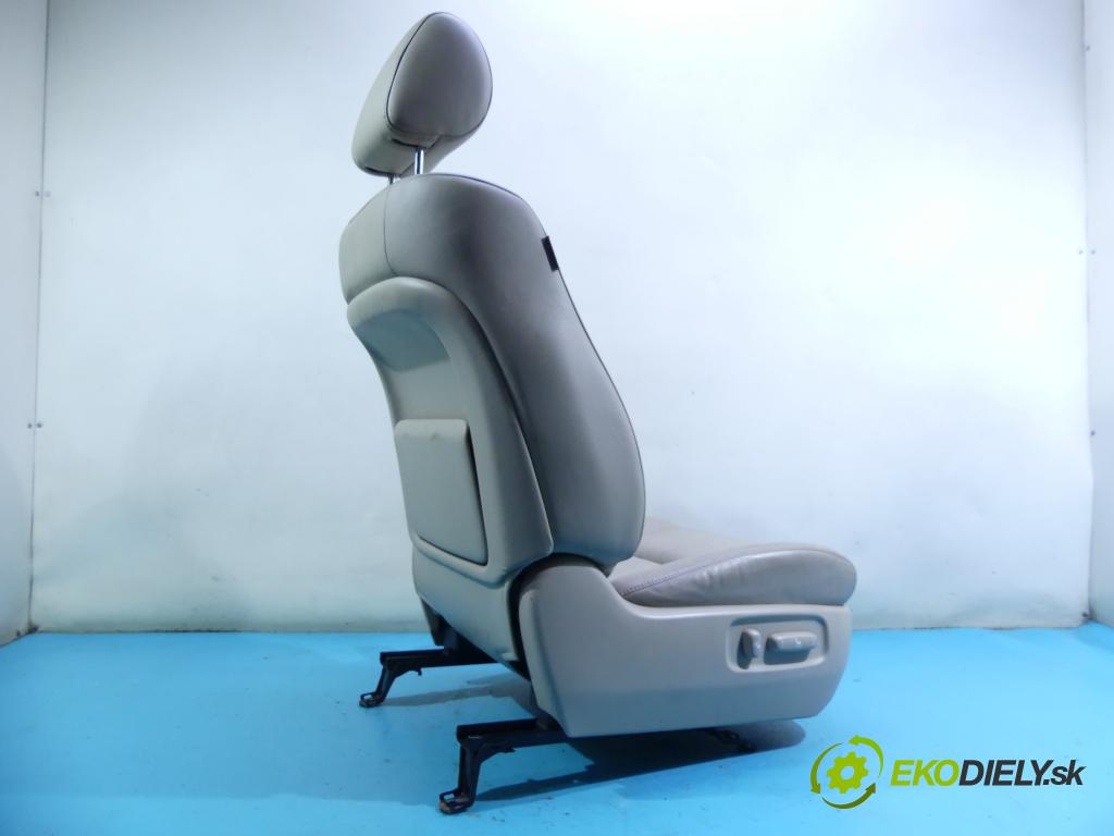 Lexus RX II 2003-2008 3.3 V6 232KM automatic 171 kW 3302 cm3 5- Sedačka pravý  (Sedačky, sedadlá)