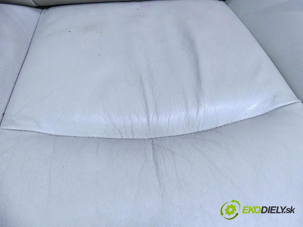 Lexus RX II 2003-2008 3.3 V6 232KM automatic 171 kW 3302 cm3 5- Sedačka pravý  (Sedačky, sedadlá)