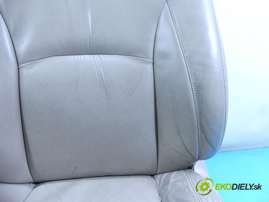 Lexus RX II 2003-2008 3.3 V6 232KM automatic 171 kW 3302 cm3 5- Sedačka ľavý  (Sedačky, sedadlá)