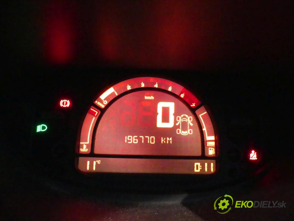 Renault Modus 1.4 16v 98 HP manual 72 kW 1390 cm3 5- prístrojovka/ budíky 8200418021D (Prístrojové dosky, displeje)