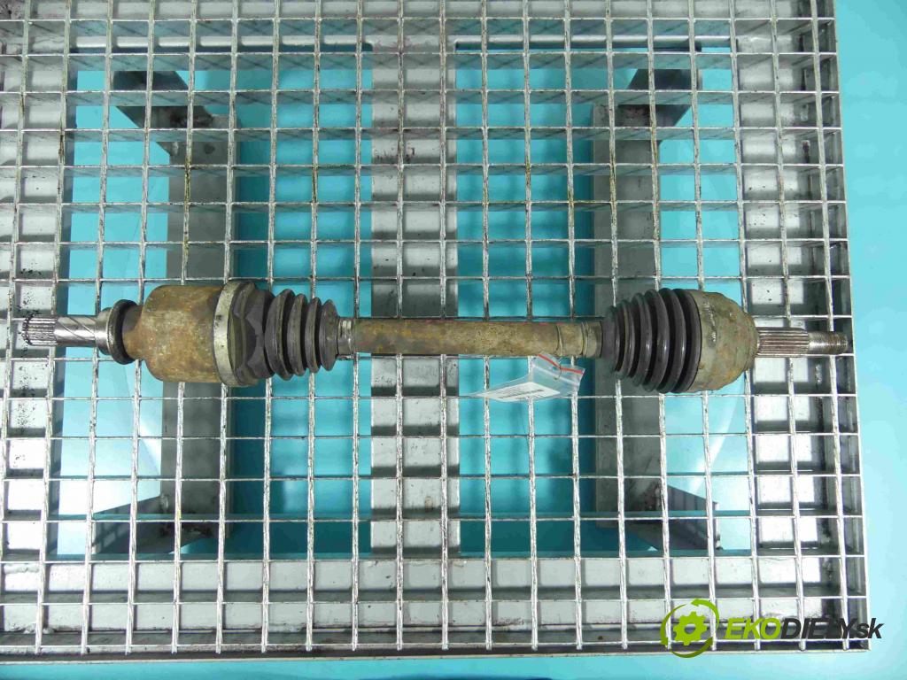 Renault Modus 1.4 16v 98 HP manual 72 kW 1390 cm3 5- poloos ľavé  (Poloosy)