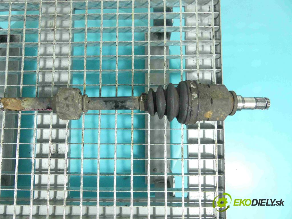 Toyota Yaris II 2005-2011 1.4 D4D 90 HP manual 66 kW 1364 cm3 5- poloos pravé 43410-0D180-D (Poloosy)