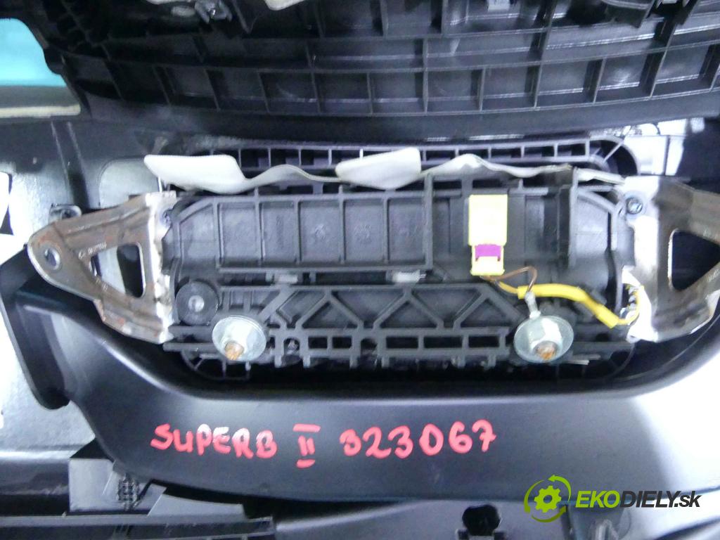 Skoda Superb II 2008-2015 2.0 tdi 140 HP automatic 103 kW 1968 cm3 4- kokpit,pristrojová doska rozdeľovacia 3T1857007E