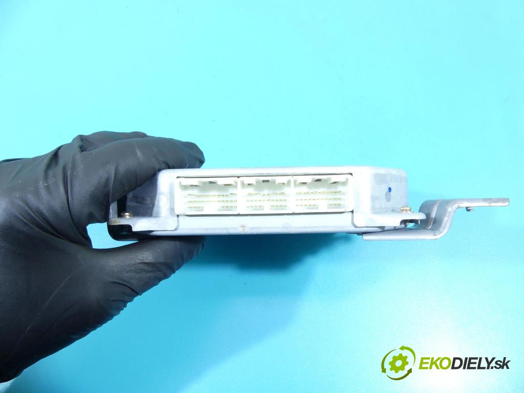 Lexus RX II 2003-2008 3.3 V6 232KM automatic 171 kW 3302 cm3 5- modul řídící jednotka 86792-48051 (Ostatní)