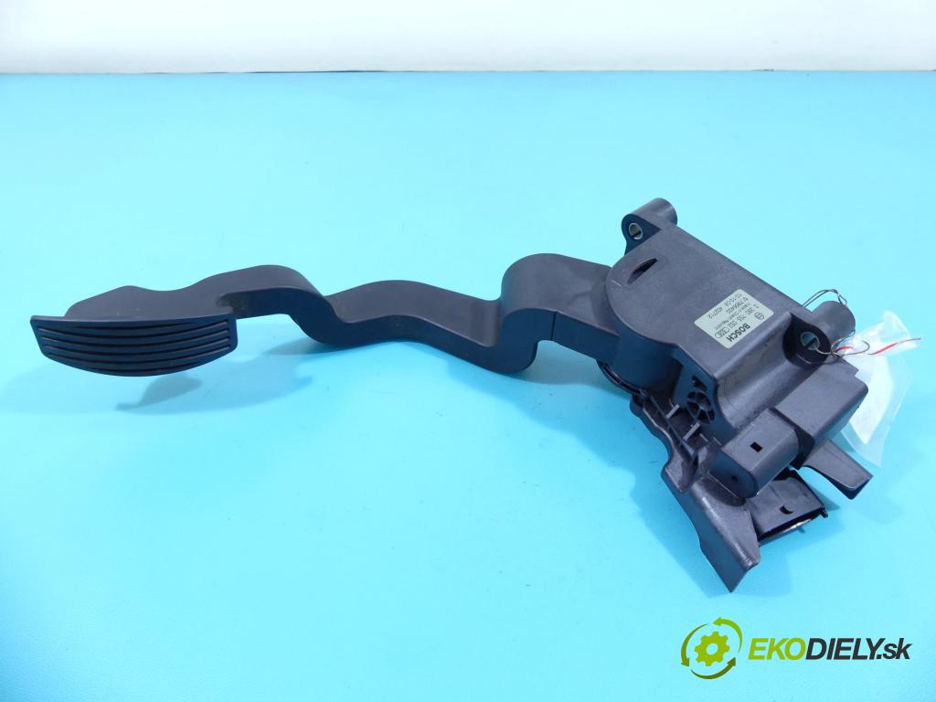 Fiat Bravo II 2007-2014 1.6 jtd 105 HP manual 77 kW 1598 cm3 5- pedále 0280755052 (Pedále)