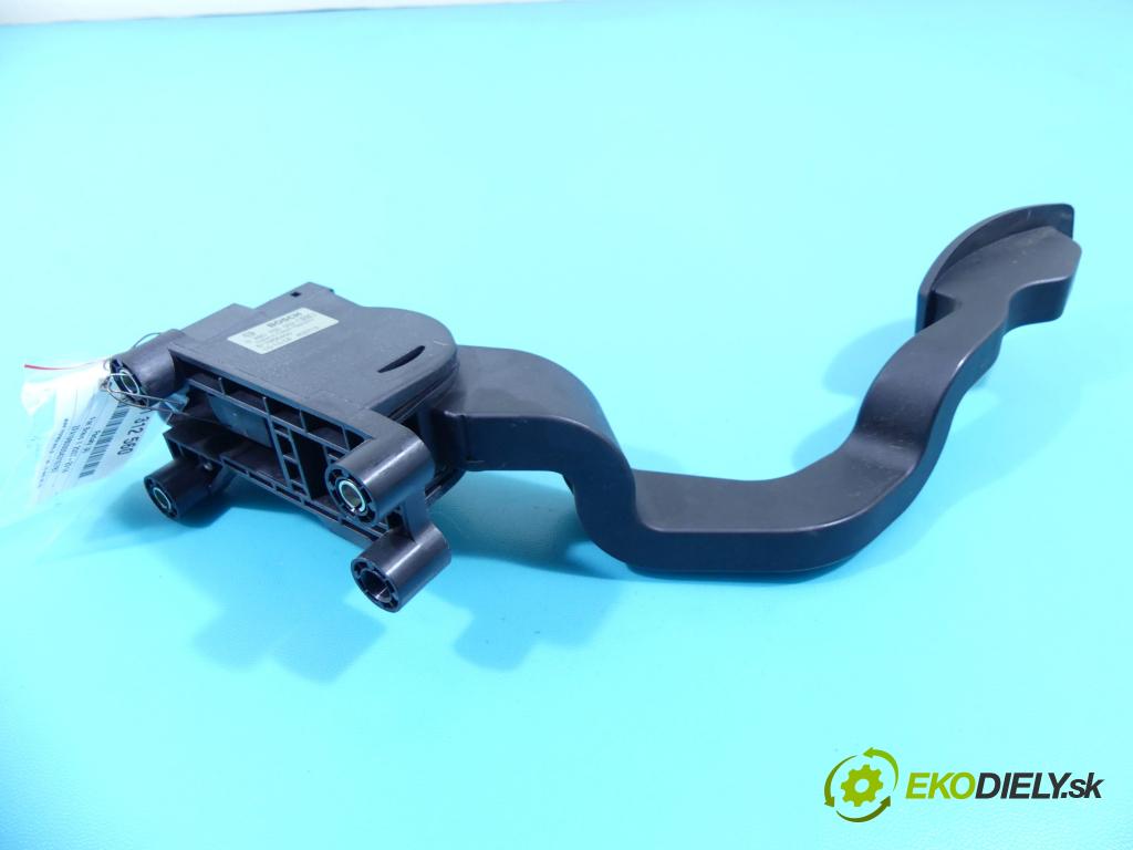 Fiat Bravo II 2007-2014 1.6 jtd 105 HP manual 77 kW 1598 cm3 5- pedále 0280755052 (Pedále)