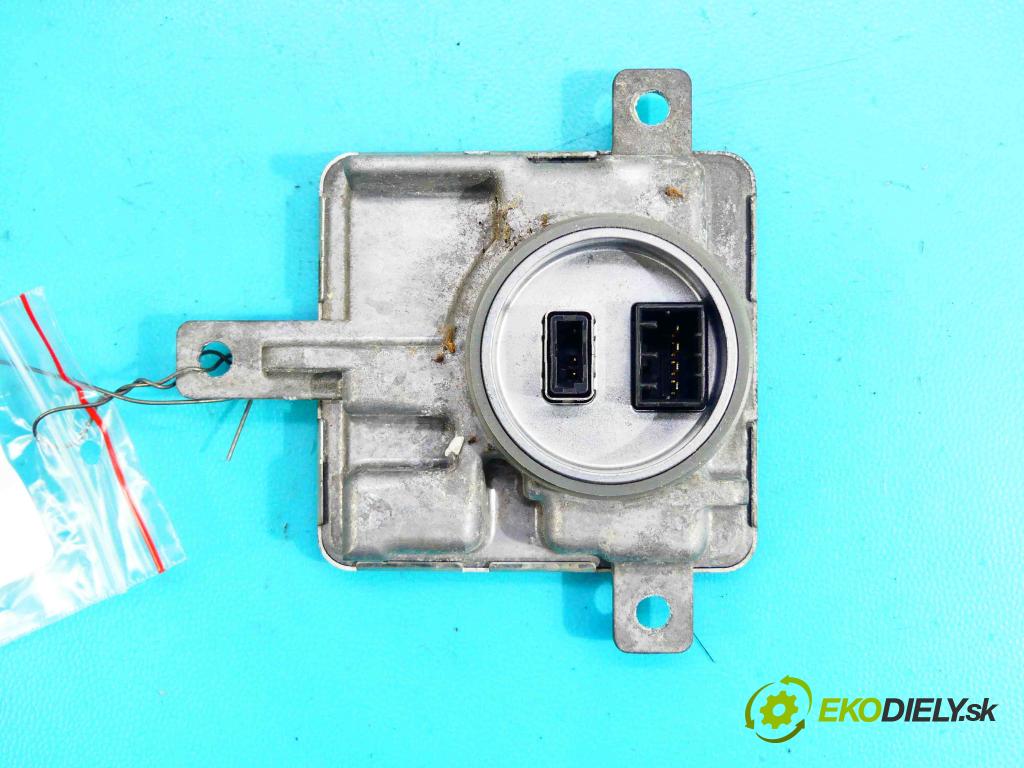 Skoda Superb II 2008-2015 2.0 tdi 140 HP automatic 103 kW 1968 cm3 4- střídač: xenon 8K0941597E (Riadiace jednotky xenónu)