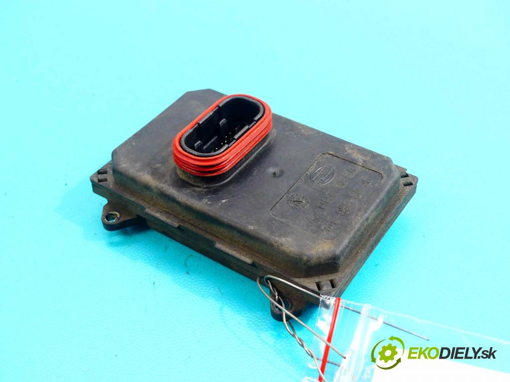 Skoda Superb II 2008-2015 2.0 tdi 140 HP automatic 103 kW 1968 cm3 4- střídač: xenon 8U0941329 (Riadiace jednotky xenónu)