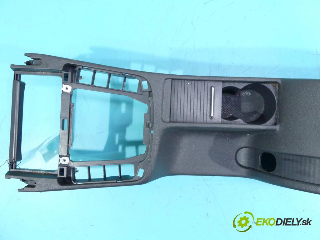 Skoda Superb II 2008-2015 2.0 tdi 140 HP automatic 103 kW 1968 cm3 4- operadlo 3T0863241G (Lakťové opierky)