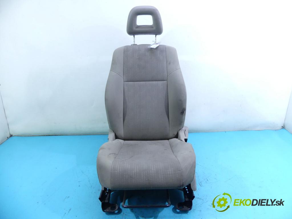 Dodge Caliber 2.0 CRD 140 HP manual 103 kW 1968 cm3 5- Sedačka ľavý  (Sedačky, sedadlá)