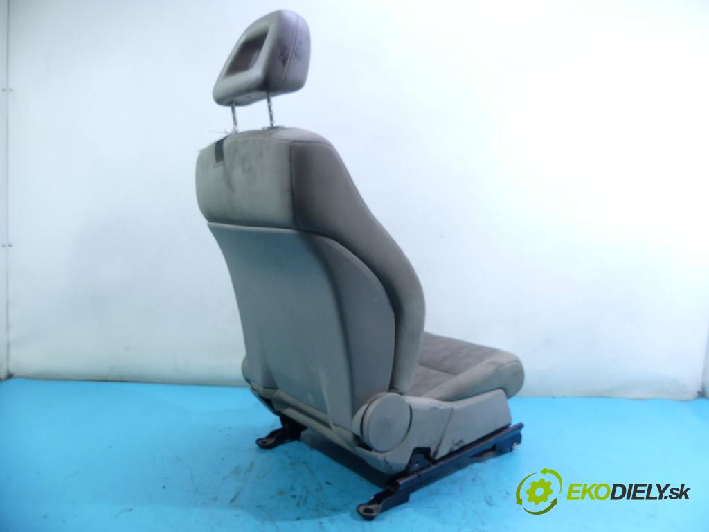 Dodge Caliber 2.0 CRD 140 HP manual 103 kW 1968 cm3 5- Sedačka ľavý  (Sedačky, sedadlá)