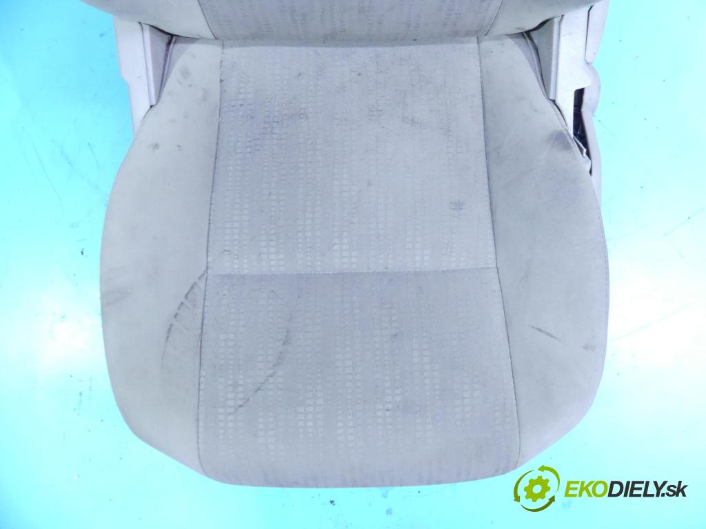 Dodge Caliber 2.0 CRD 140 HP manual 103 kW 1968 cm3 5- Sedačka ľavý  (Sedačky, sedadlá)