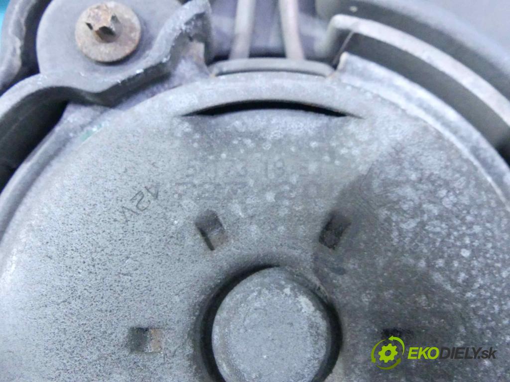 Citroen C4 I 2004-2011 1.6 16V 109 HP manual 80 kW 1587 cm3 5- Ventilátor chladiča