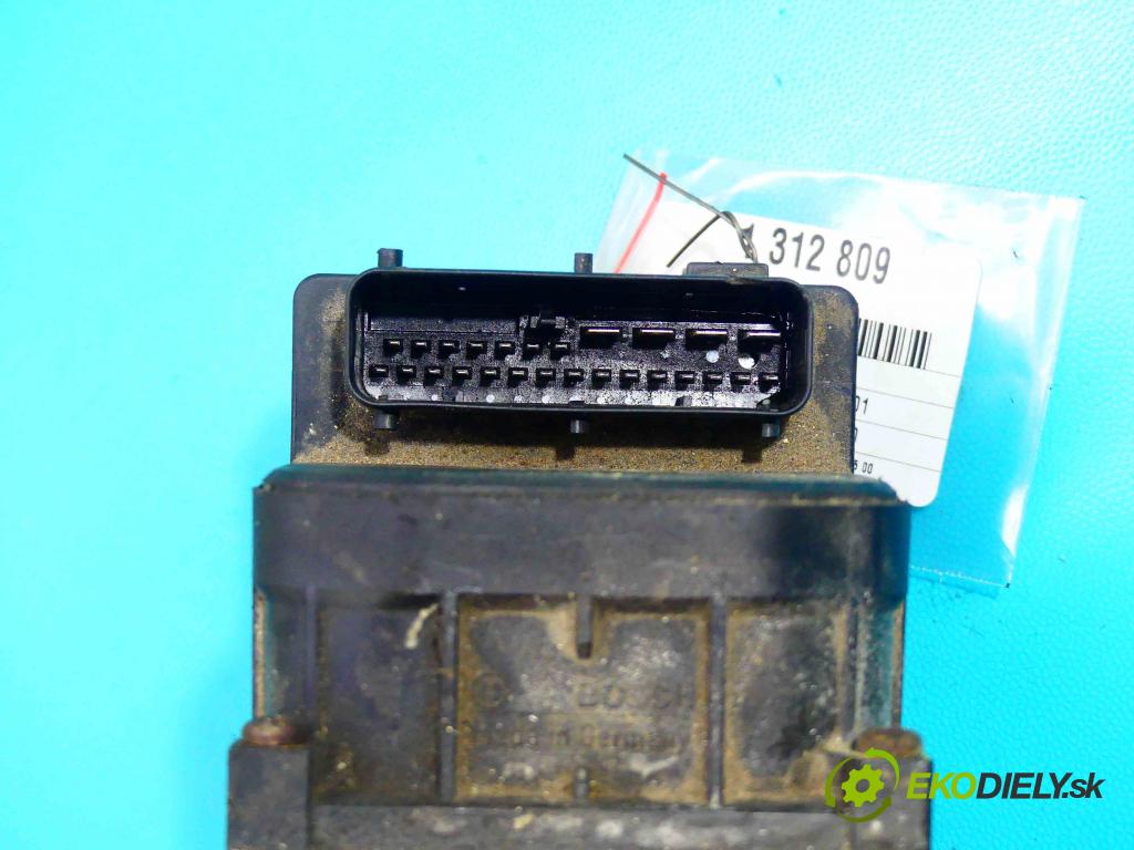 Audi A4 B5 1994-2001 1.8 20V 125 HP manual 92 kW 1781 cm3 4- čerpadlo abs 0273004281 (Pumpy ABS)