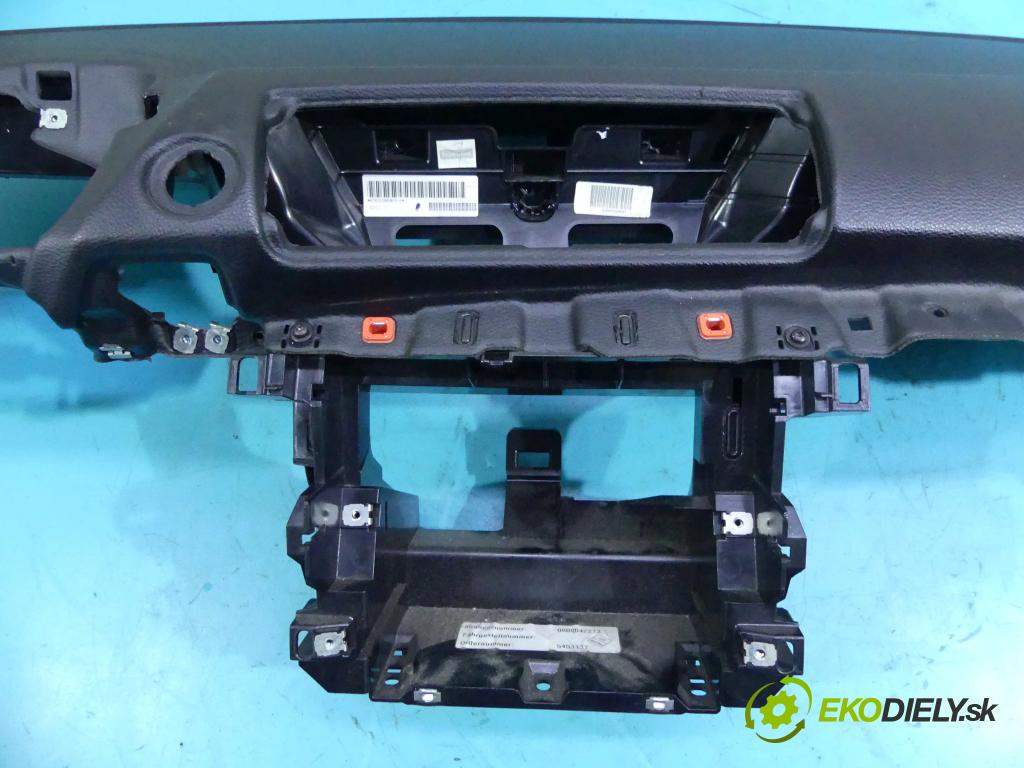 Bmw 1 E87 2004-2011 2.0d 177 HP manual 130 kW 1995 cm3 3- kokpit,pristrojová doska rozdeľovacia