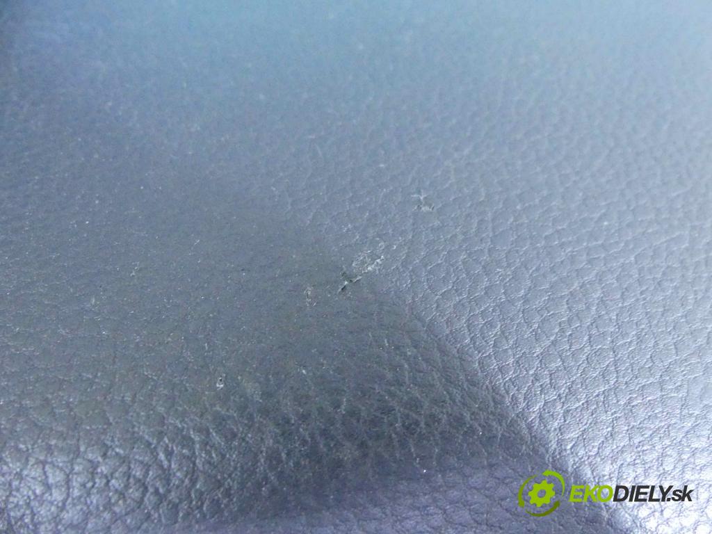 Vw Jetta VI 2010-2018 1.4 TSI 122 HP manual 90 kW 1390 cm3 4- kokpit,pristrojová doska rozdeľovacia 5C6880204B