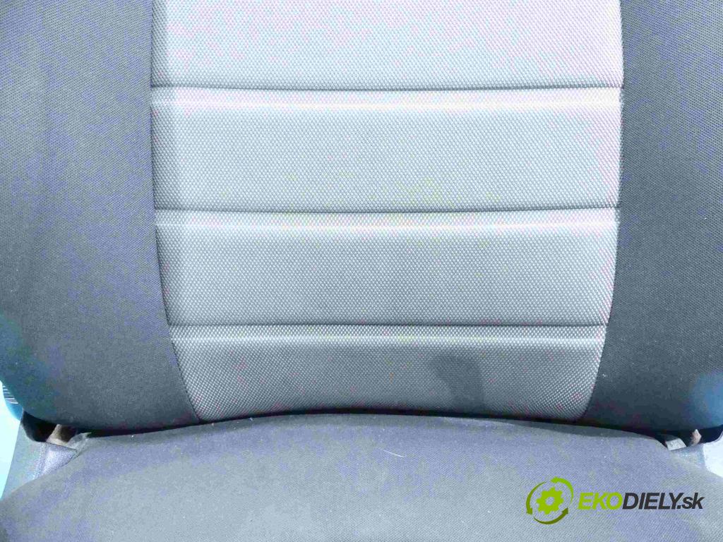Fiat Bravo II 2007-2014 1.6 jtd 105 HP manual 77 kW 1598 cm3 5- Sedačka pravý  (Sedačky, sedadlá)