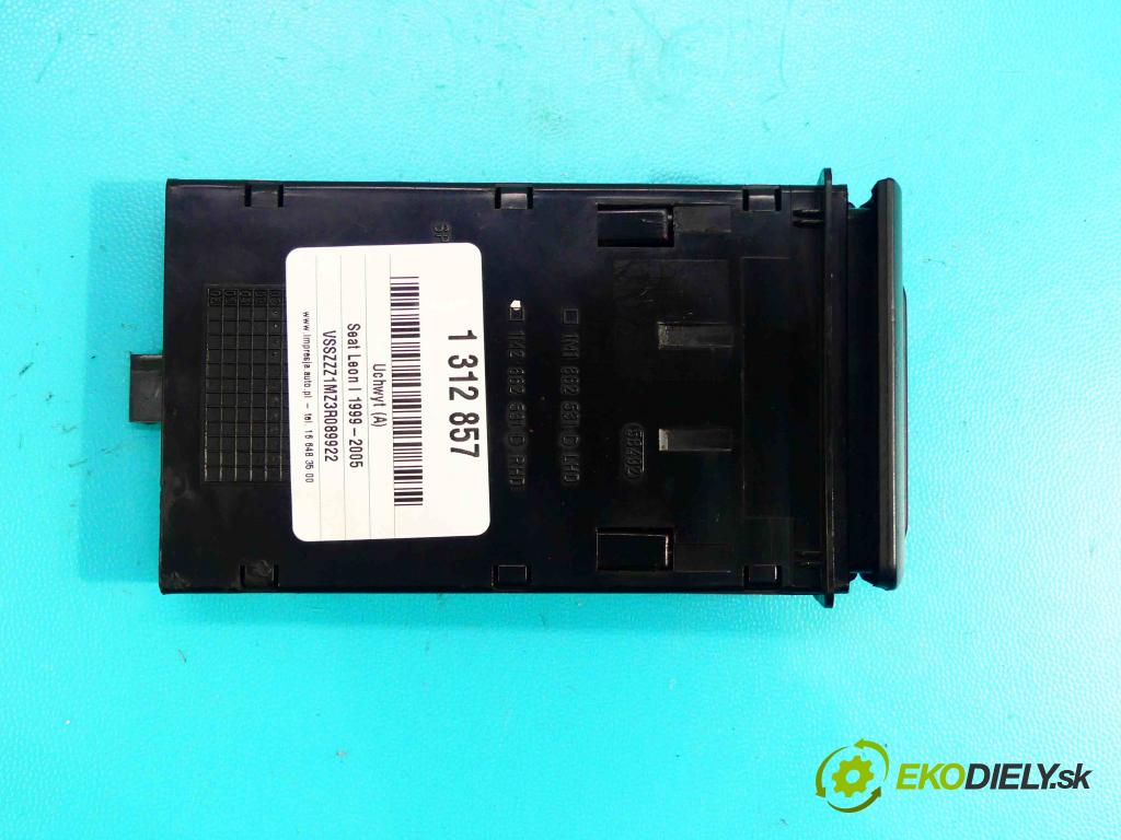 Seat Leon I 1999-2005 1.6 16V 105 HP manual 77 kW 1598 cm3 5- Rukojeť: na nápoje: 1M1862531D (Úchyty, držiaky na nápoje)