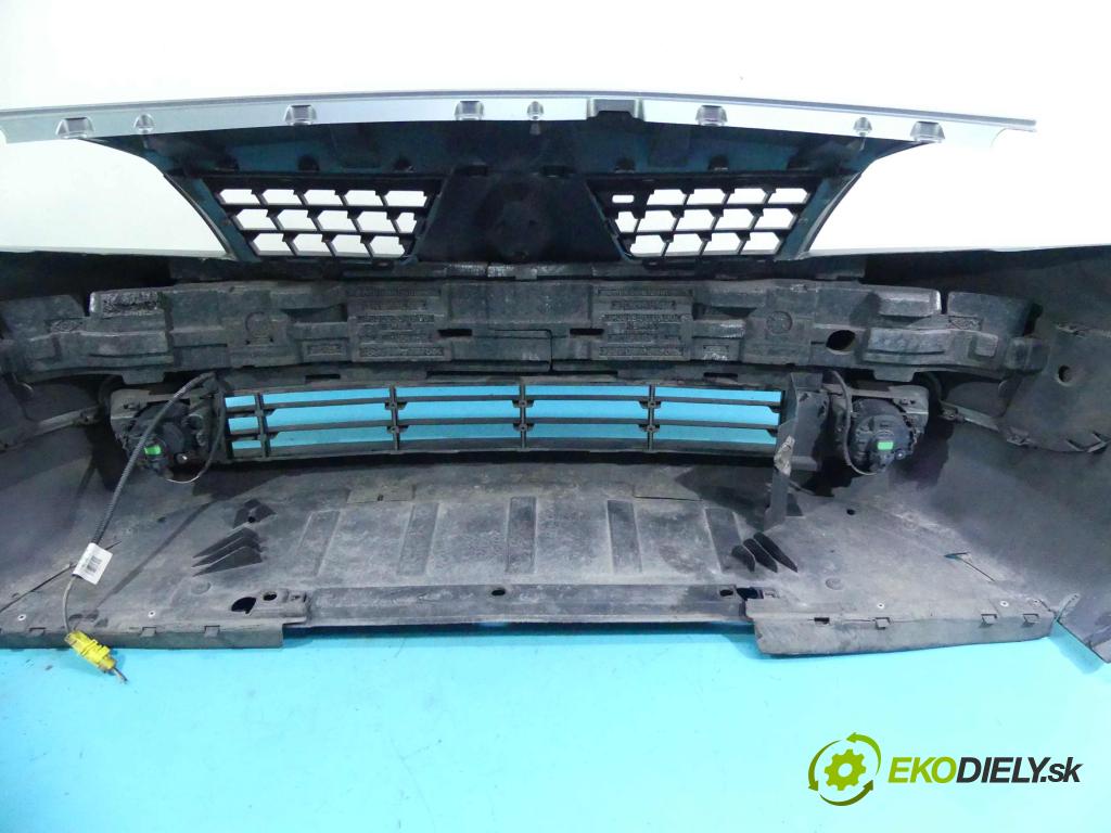 Renault Scenic II 2003-2009 1.6 16v 113 hp manual 83 kW 1598 cm3 5- nárazník přední