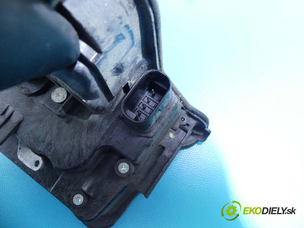 Bmw 2 F45/F46 2014-2022 2.0d 150 hp automatic 110 kW 1995 cm3 5- zámek přední levý 5121728193111