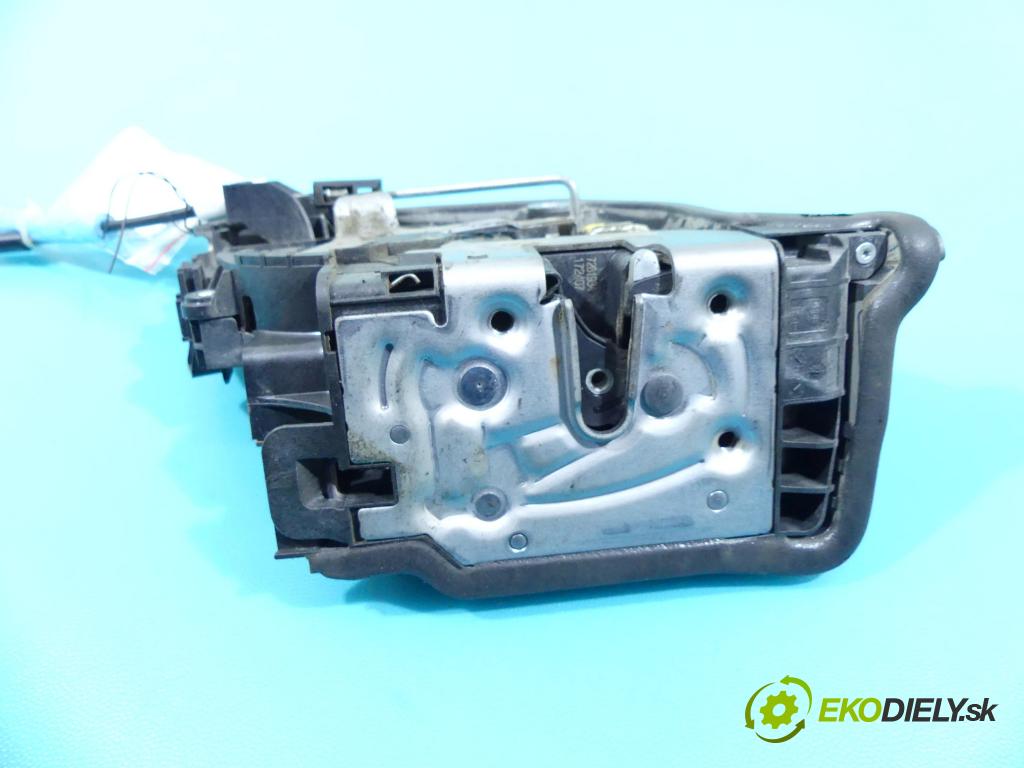 Bmw 2 F45/F46 2014-2022 2.0d 150 hp automatic 110 kW 1995 cm3 5- zámek přední pravý 7281934